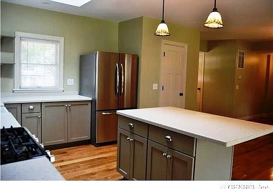 3rd image of 6 South St #1