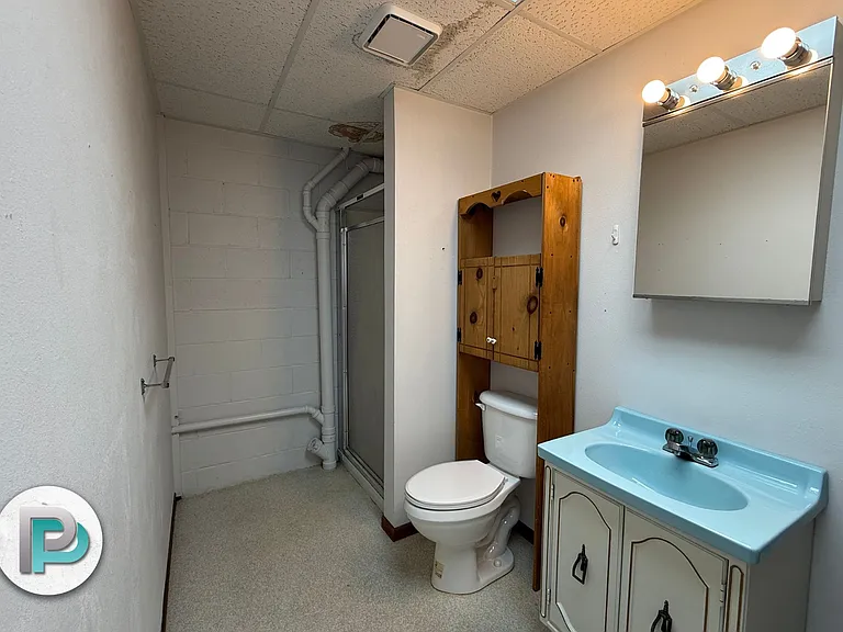 119 E North St #119 — Photo 22