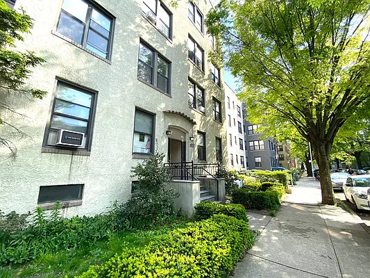 Rented by Voro New York | media 46