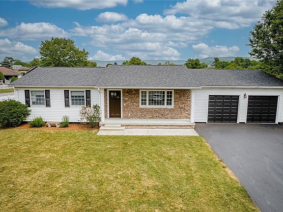 2nd image of 16 Jeffrey Ln