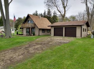 3621 Lakeside Dr, Reading, MI 49274