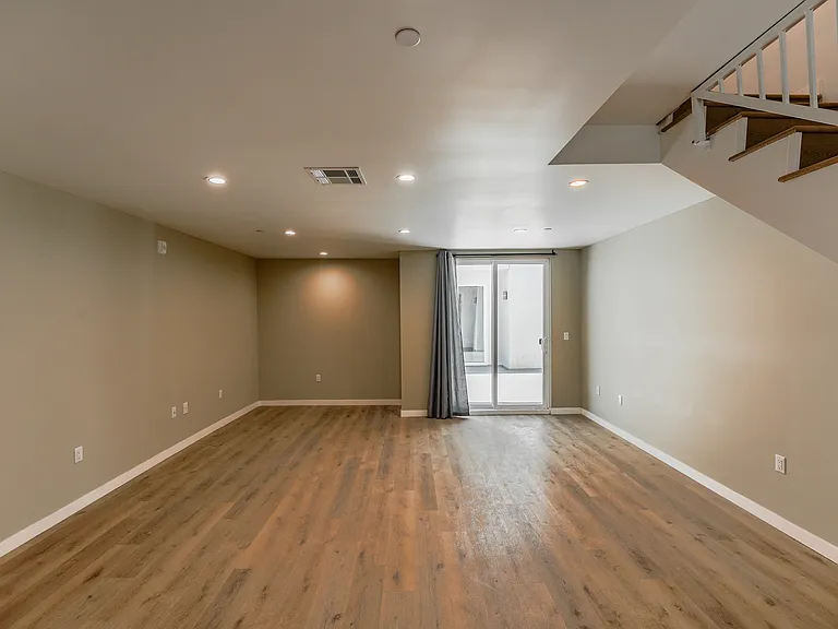 8837 Burnet Ave #102 — Photo 26