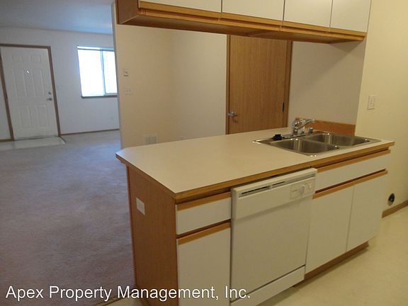 3rd image of 3201 Elwood Ave APT 104