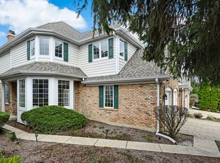 322 Reserve Cir, Clarendon Hills, IL 60514