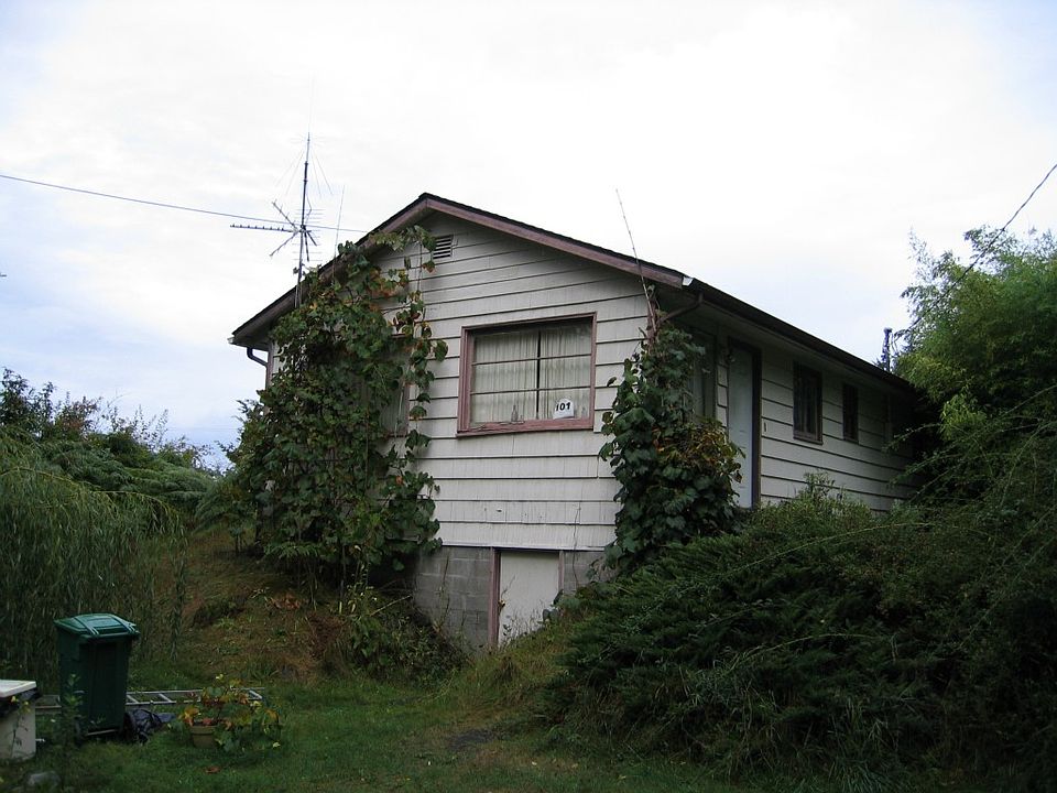 2nd image of 101 Union Ave NE