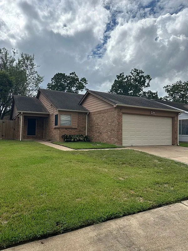 3 bed, 2.0 bath, 1264 sqft, $1,790 — Photo 1