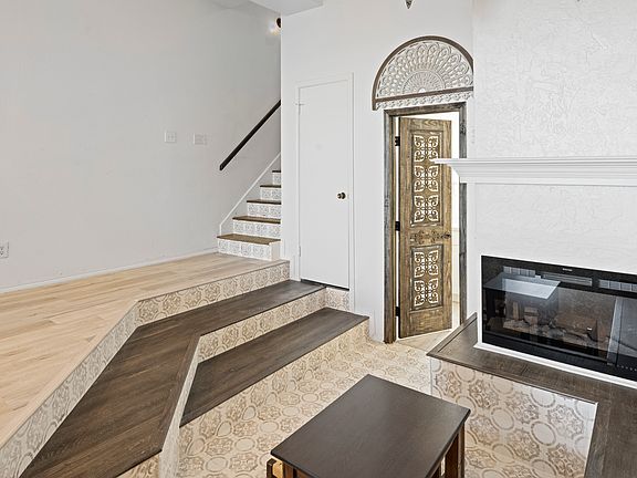 5th image of 3930 Mediterranean St #3930