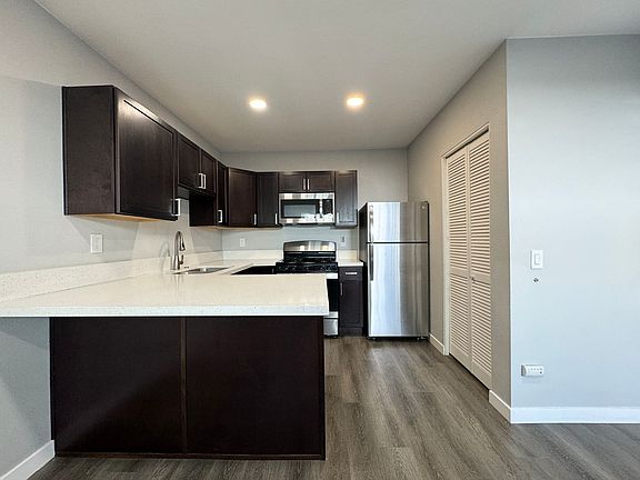 4th image of 74140 Goleta Ave #2