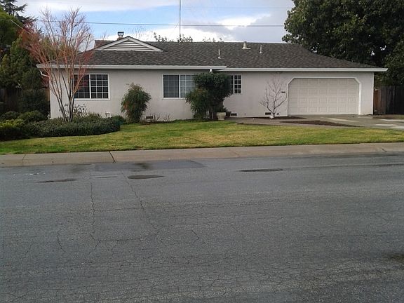 3rd image of 2641 Thrasher Ln