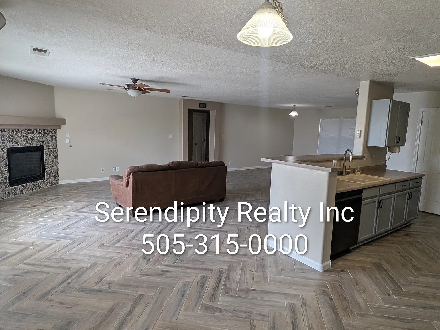 5 bed, 2719 sqft, $2,850 — Photo 3