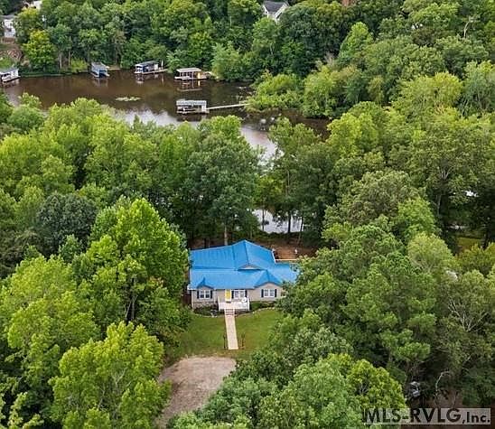 1st image of 12 Brookstone Dr