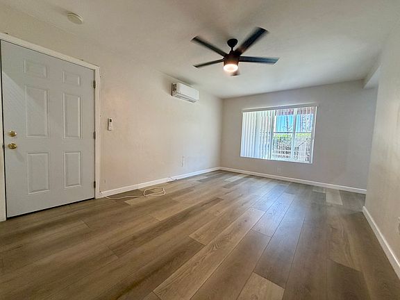 5th image of 00-1007 E Ocean Blvd #1