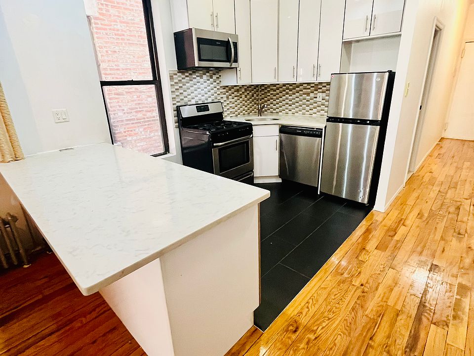 1st image of 207 E 14th St APT 1C