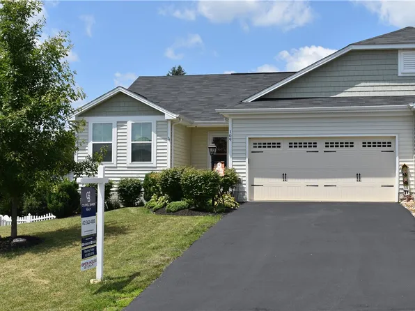 109 Lorien Dr, Jeannette, PA 15644