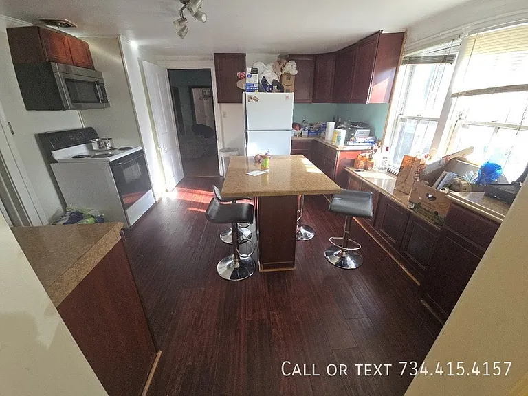 430 S 4th Ave #1 — Photo 11