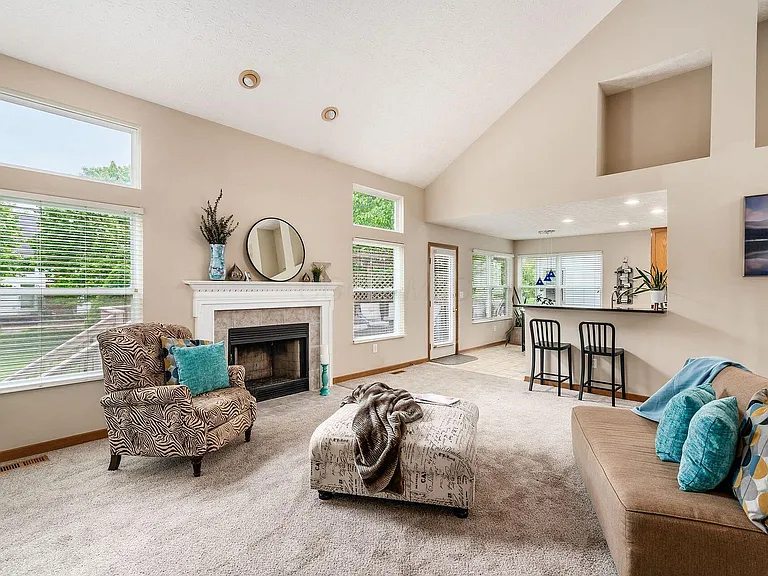 6641 Wisteria Cir — Photo 2
