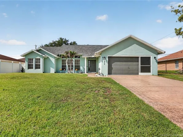 2510 SW Fair Isle Rd, Port Saint Lucie, FL 34987
