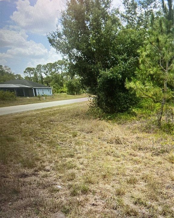 2nd image of 2101 Robert Ave