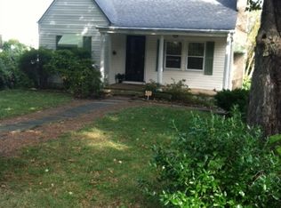 1021 Ledgerwood Ave, Knoxville, TN 37917
