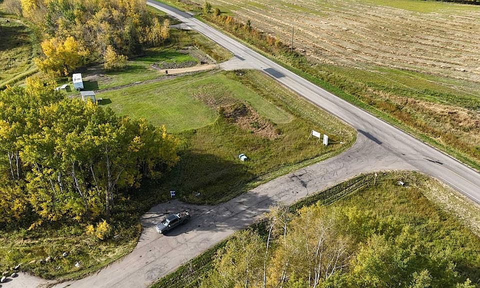 1st image of 14 Campsite Rd