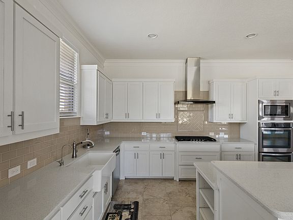 5th image of 2449 Portwood Way
