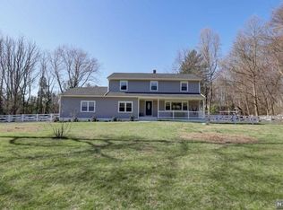 116 Deerfield Ter, Mahwah, NJ 07430