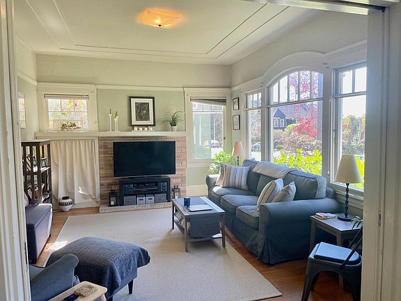 LIving Room OR Large Bedroom