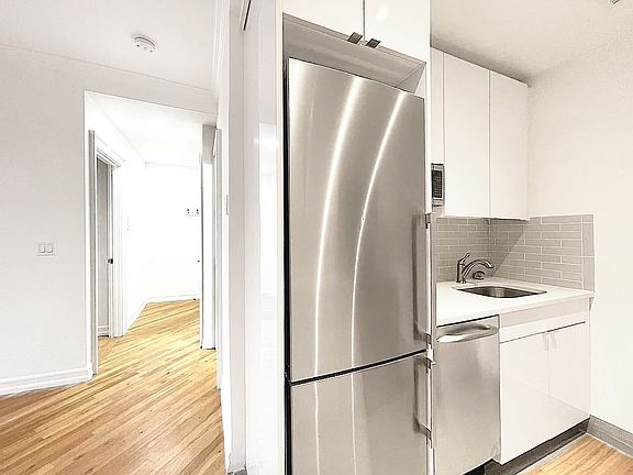 3rd image of 1047 2nd Ave APT 4D