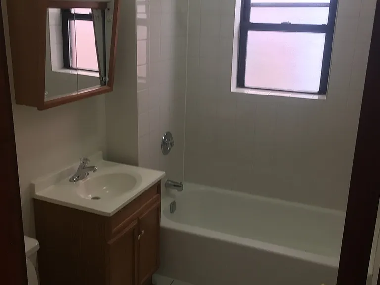 4048-58 N Sheridan Rd #4048-3W — Photo 20