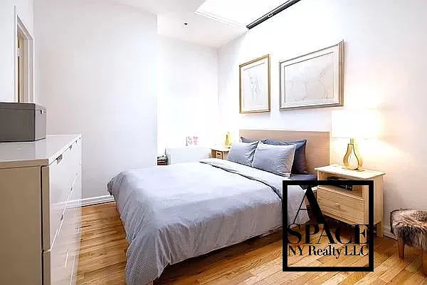 Rented by A Space Realty NY LLC | media 19