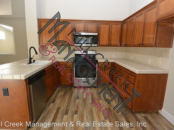 5th image of 2235 N Linda Vista St