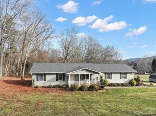 114 Waterford Dr #3, Mills River, NC 28759