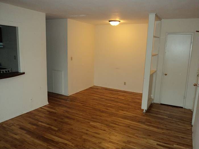 Entryway & Dining Room
