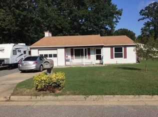 515 Ashwood Dr, Newport News, VA 23602