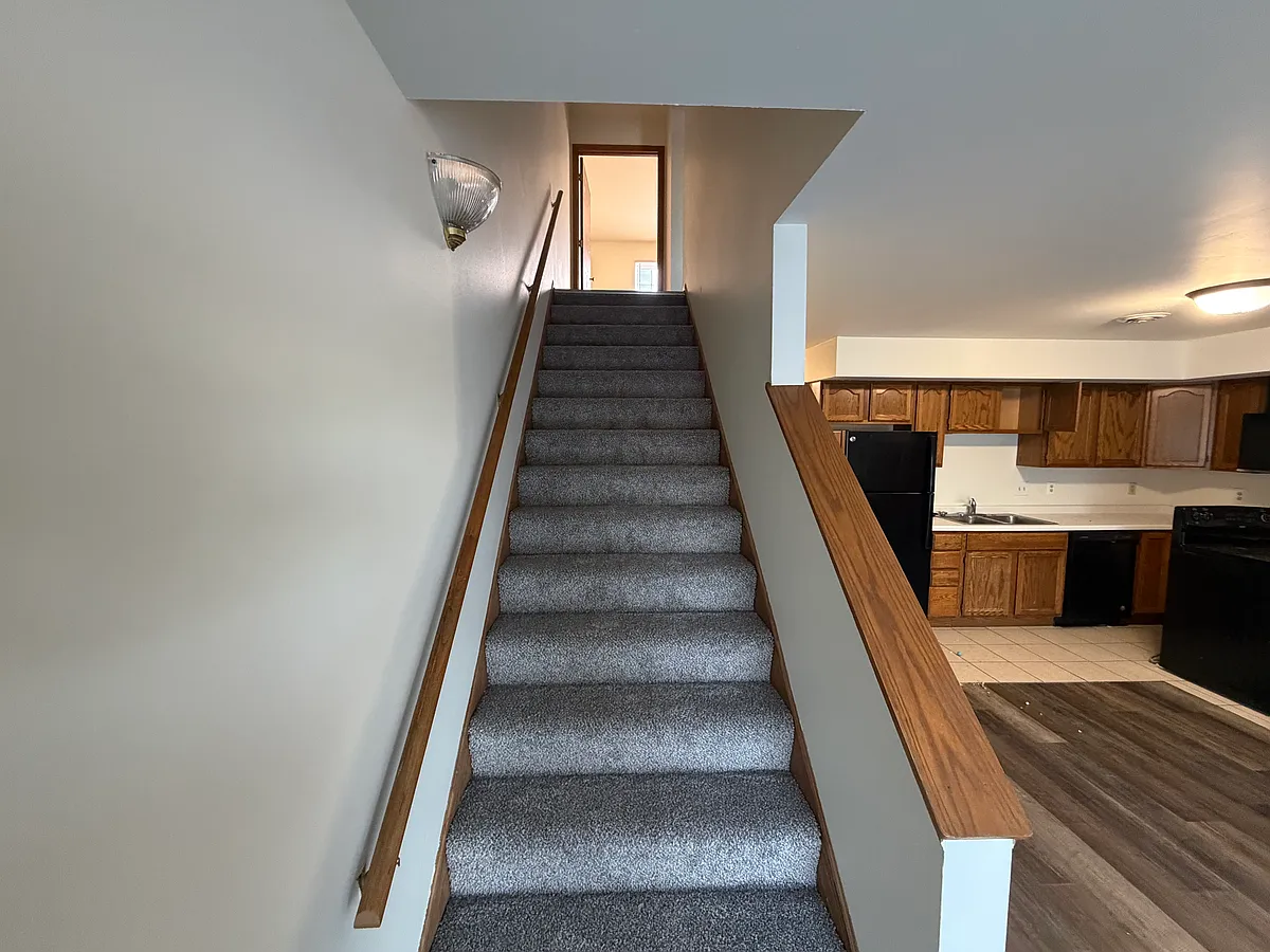 Building Photo - 212 Timblin Dr #6