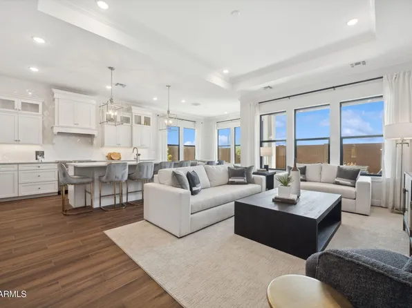 42042 N Tiger Way, San Tan Valley, AZ 85140