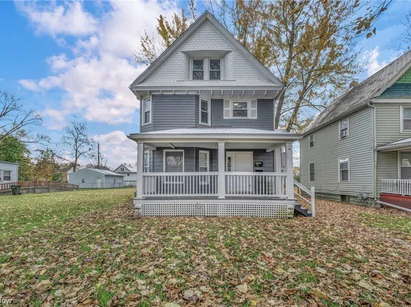 330 13th St, Elyria, OH 44035