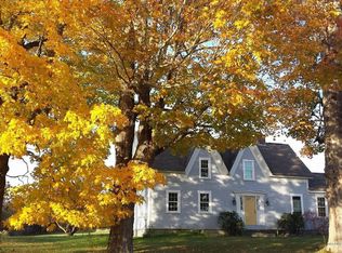 432 Old Winthrop Rd, Wayne, ME 04284