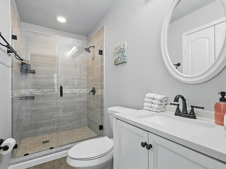 743 Greenhaven Dr — Photo 20