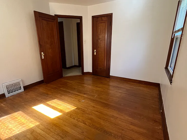 3358 E Armour Ave — Photo 8
