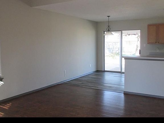 3rd image of 7360 Goodman Ln