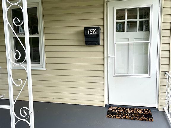 5th image of 142 Valleydale Ave