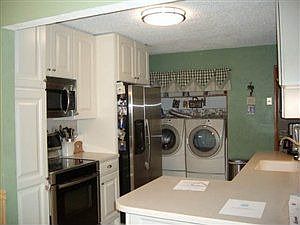 1st image of 13 Lexington Ct