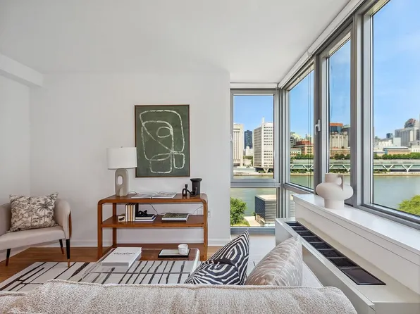 425 Main St APT 5D, New York, NY 10044