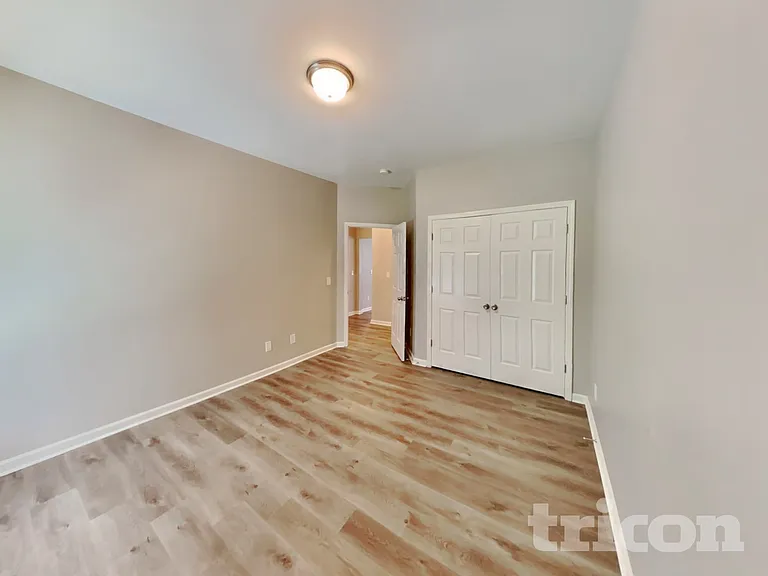 1582 Weatherend Dr — Photo 13