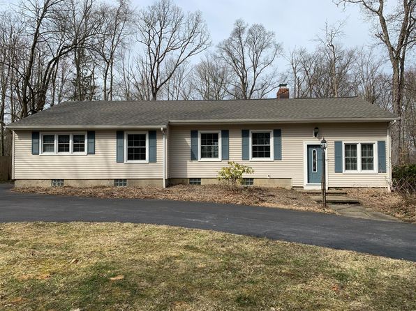 15922 Fernwood Rd, Chagrin Falls, OH 44022