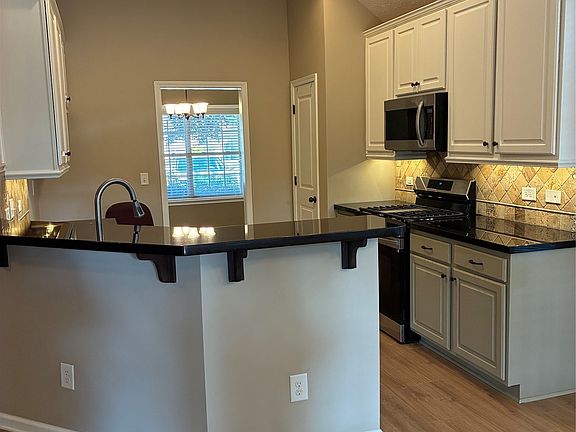 5th image of 9776 Silver Bell Ct
