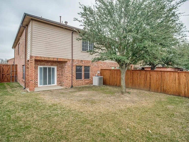 187 Castleridge Dr #B — Photo 7