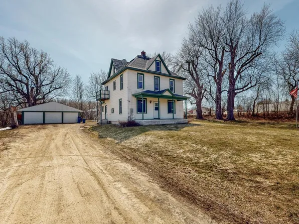 903 2nd St, Kenyon, MN 55946