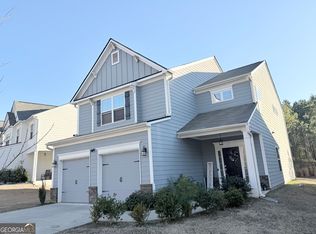 1040 Shadow Glen Dr, Fairburn, GA 30213